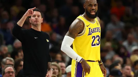 NBA与NCAA双冠王加奥运金牌得主，史上仅8位，现役仅此1人独享荣耀！