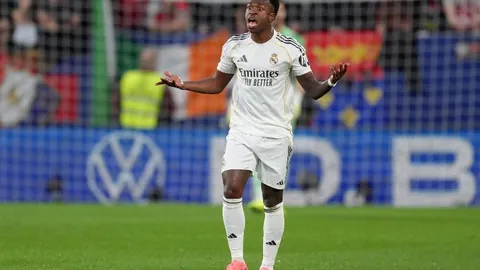 大乐透期号分析：前中超冠军球队冬窗引援失败，外教难适应